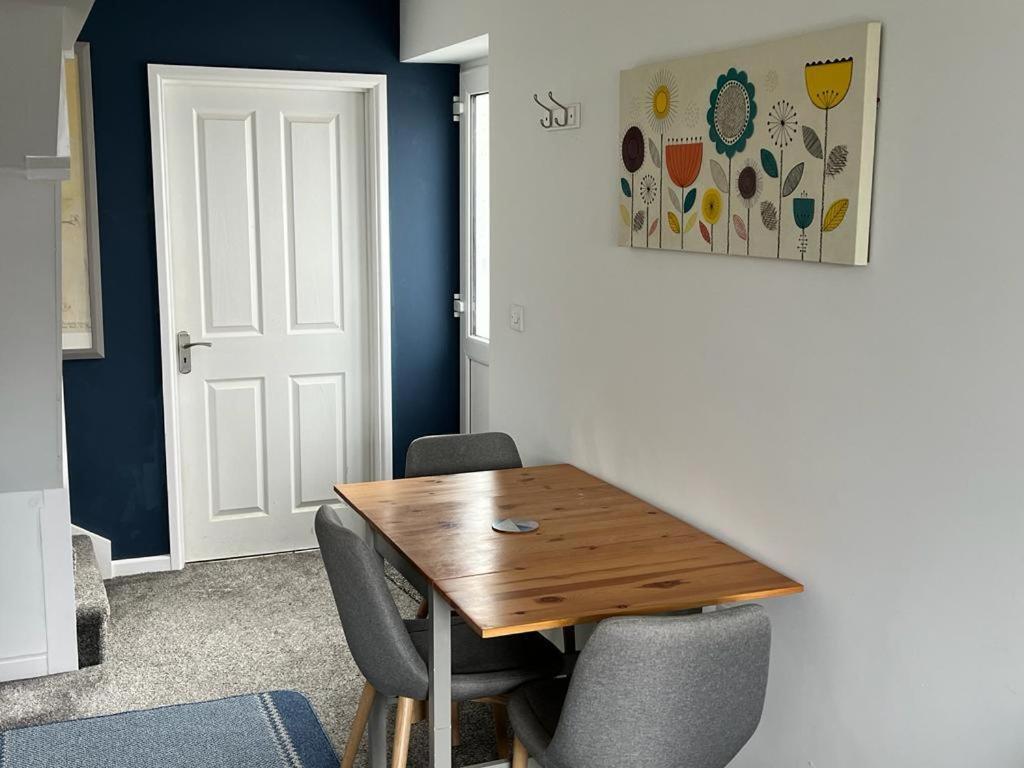Apartment Godrevy Lighthouse View, Carbis Bay, St Ives, Free Parking Near Carbis Bay